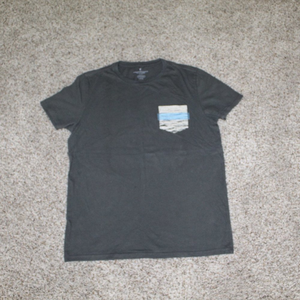 American Eagle Men's Shirt Size Large
